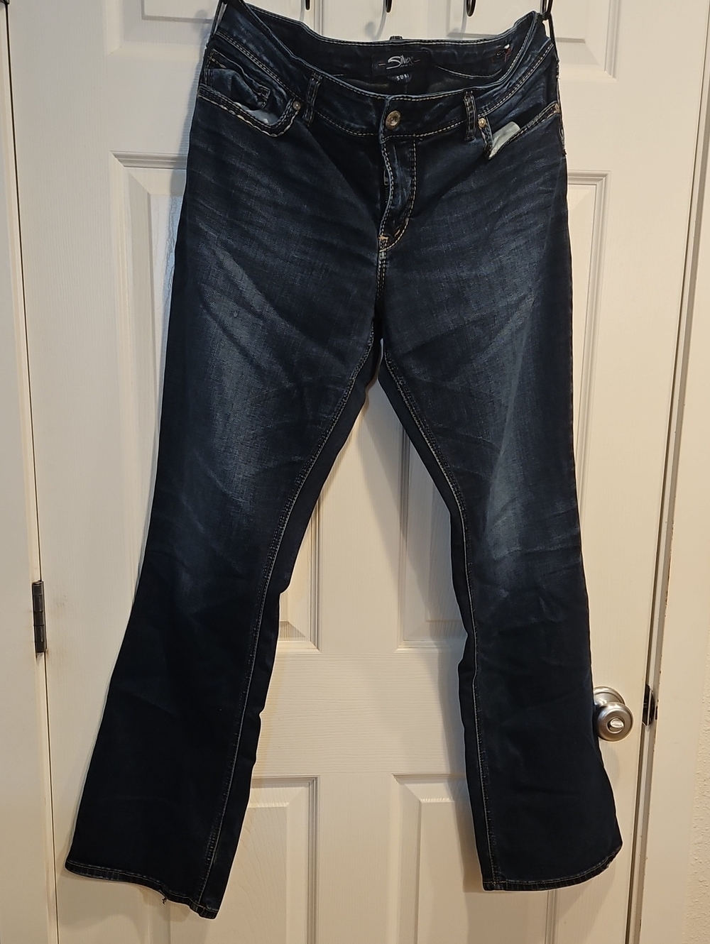 Silver Jeans Dark Blue Boot Cut Jeans with Contrast Stitching - Picture 7 of 9
